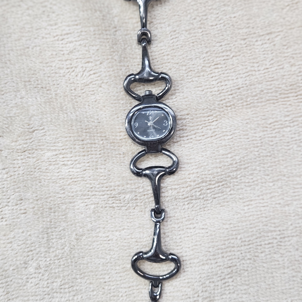 Elegant Silver Women's Watch